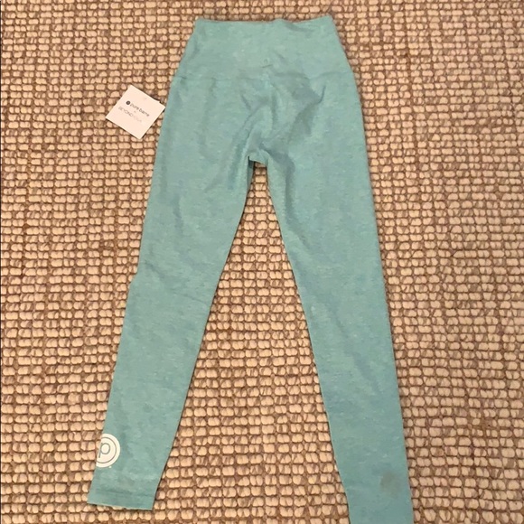 Pure Barre Beyond Yoga High Waisted Island - Picture 2 of 4